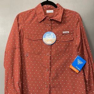NWT Columbia Omni shade button down shirt